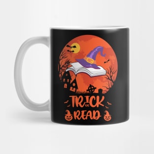 Trick or Read Librarian Book Lover Halloween Mug